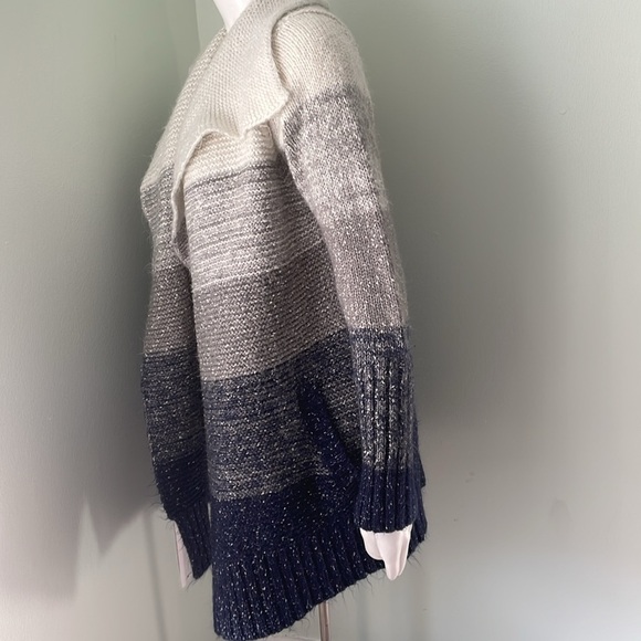 ModCloth chunky stripe cardigan with pockets size small - Picture 4 of 10